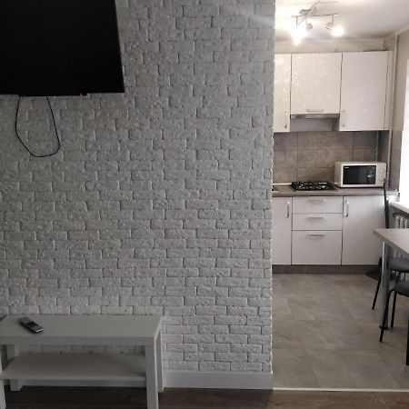 Studio Comfort On Golovna Street Cernăuți Exterior foto